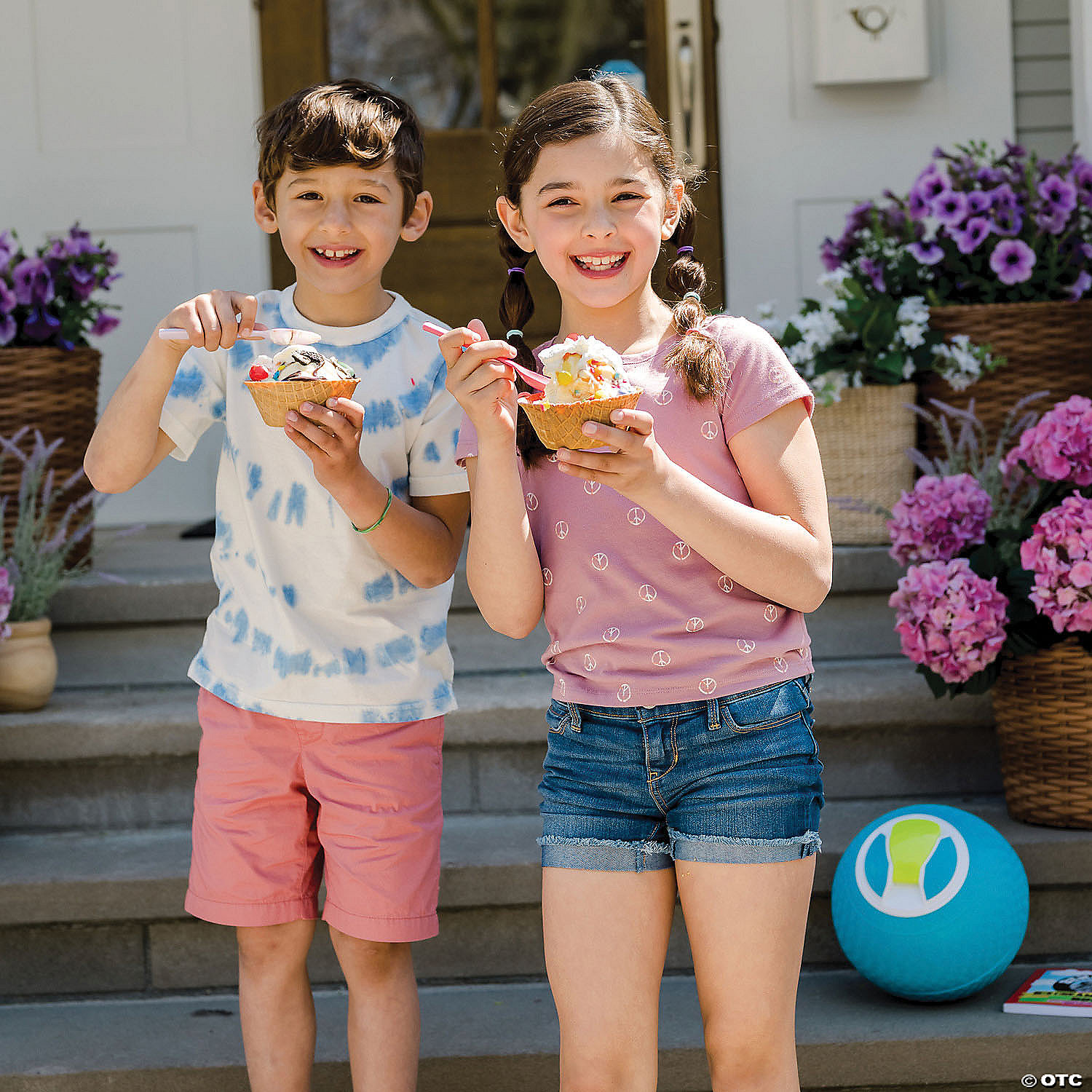 MW One-Quart Play & Freeze Softshell Ice Cream Maker W/ FREE Book 6 MW One-Quart Play & Freeze Softshell Ice Cream Maker W/ FREE Book - Image 4