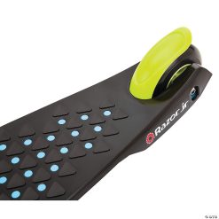 MW Razor Jr. T3 Scooter: Green 4 MW Razor Jr. T3 Scooter: Green -MindWare SHOP razor jr t3 scooter green14103429 a02